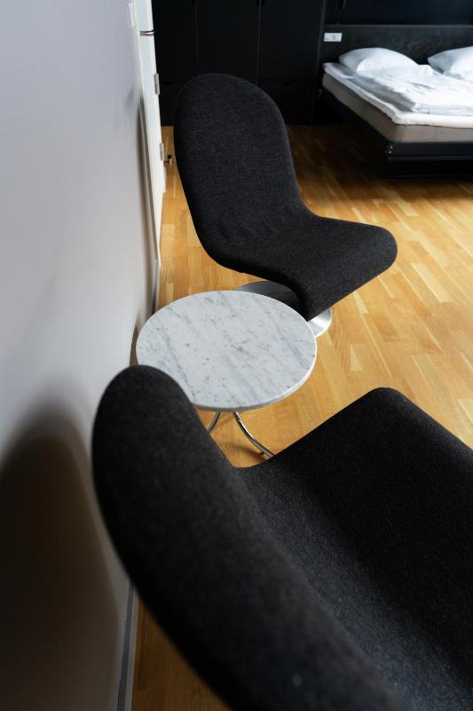 Standard Suite image 3