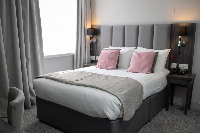 Double Room - Disability Access image 3