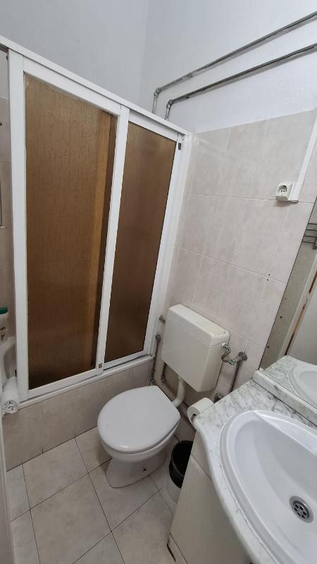 Double or Twin Room with Private Bathroom image 4