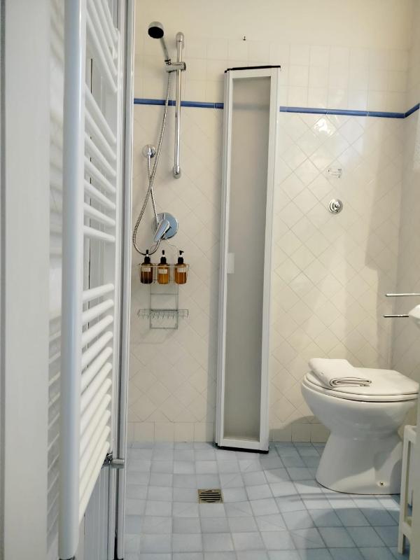 Double Room with Private Bathroom image 3