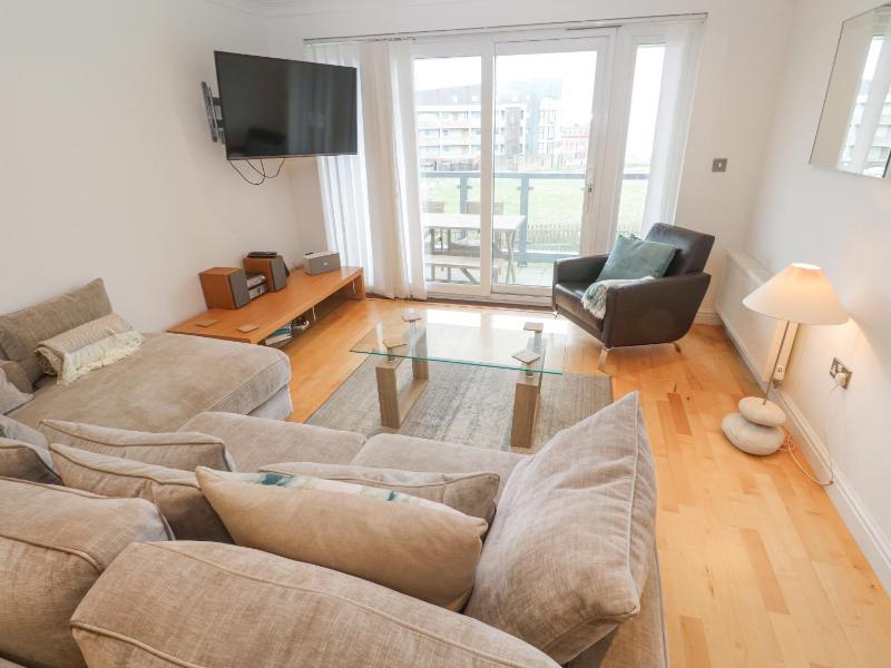 9 Headland Point - image 18