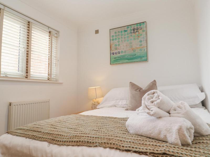 9 Headland Point - image 19