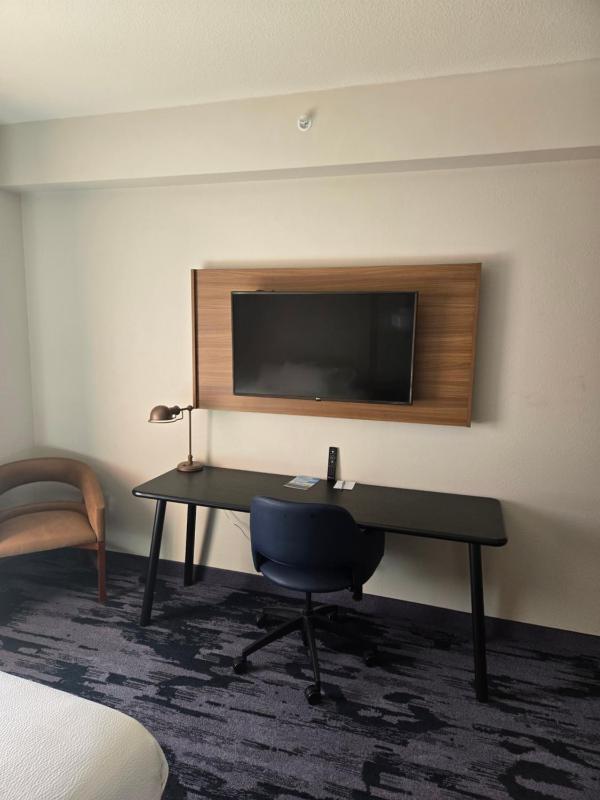 King Room image 4