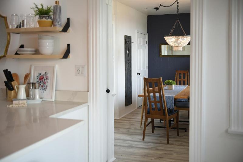 Yinz Retreat Above the City - image 44