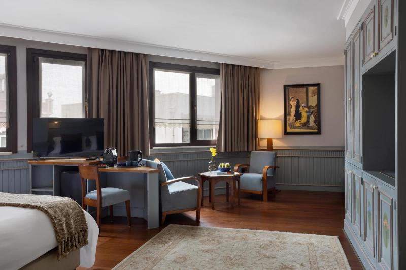 Junior Suite image 4