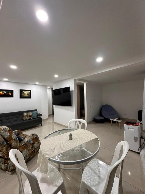 apartamento amoblado Cali Colombia - image 9