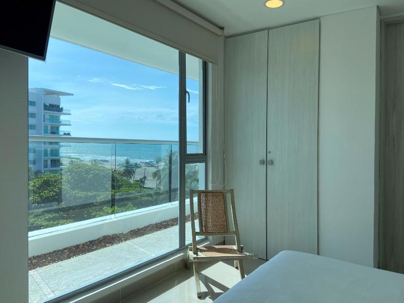 w* Prestigious 2BR w Fantastic View in CTG - image 3