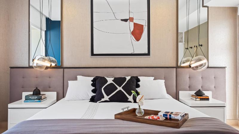 Stunning Beachfront Condo - Sea Views & Pools - image 15
