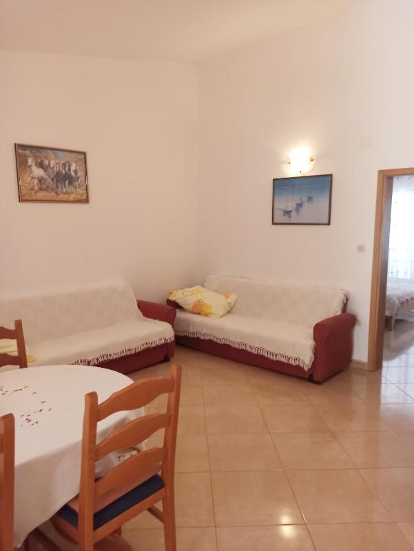 One-Bedroom Apartment with Terrace and Sea View image 1