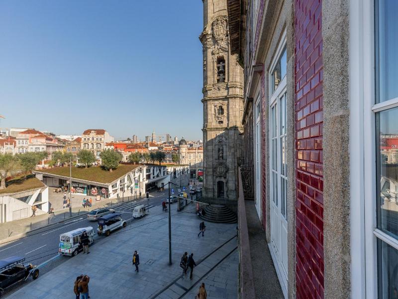 Charming Apartment with street-view in Porto - image 16