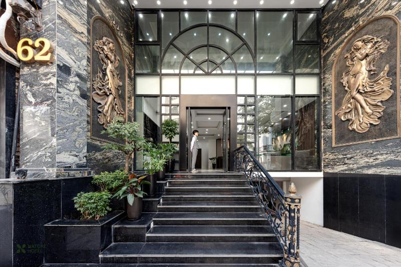 Nature Hanoi Hotel - image 1