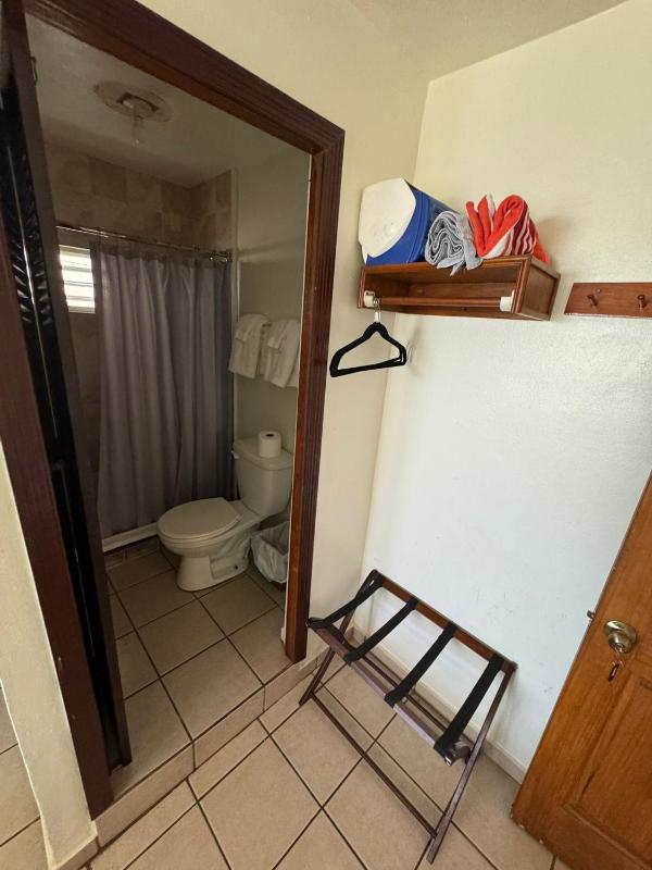 Double Room image 4