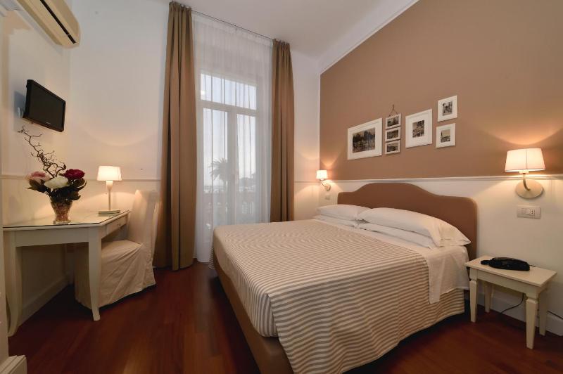 Miramare Hotel - image 12