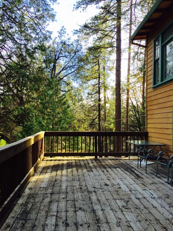 Two-Bedroom Cottage image 3