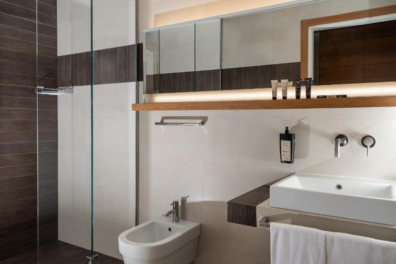 Suite image 3