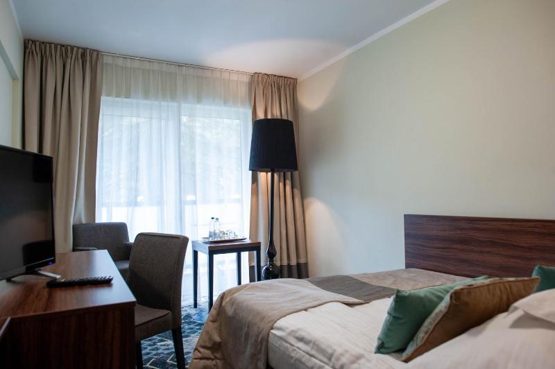 Small Double Room image 1