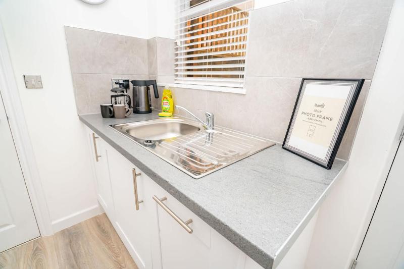 The Cheltenham Suites - Collection of Luxury Flats - image 22