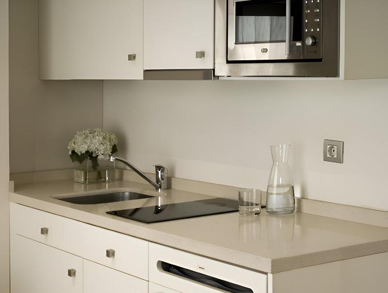 Double or Twin Room image 1