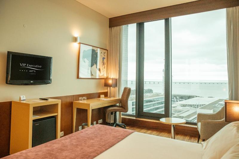 Standard Single Room image 3