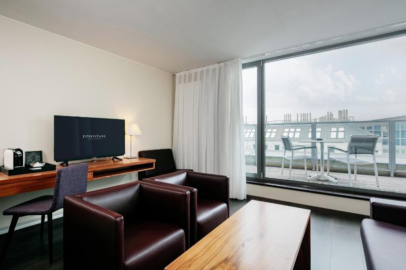 Junior Suite image 4