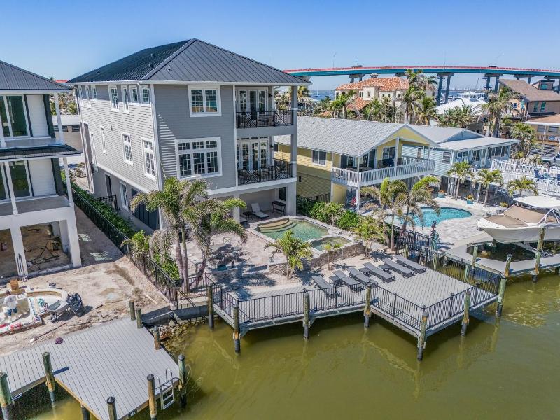 260 Coastal Luxe Retreat- 5BD 45BA Pool & Spa Water Views home - image 10