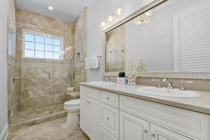 260 Coastal Luxe Retreat- 5BD 45BA Pool & Spa Water Views home - image 24