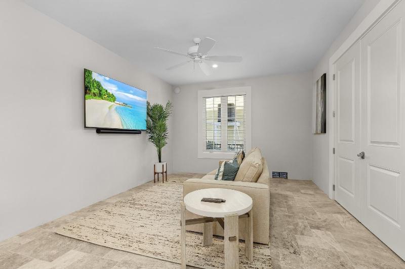 260 Coastal Luxe Retreat- 5BD 45BA Pool & Spa Water Views home - image 25