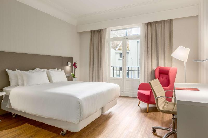 Superior Double or Twin Room image 1
