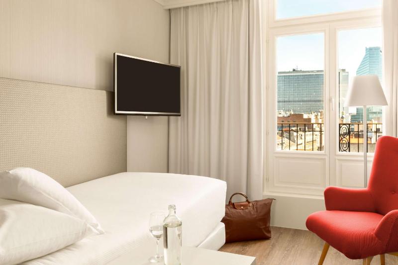 Single Room image 4