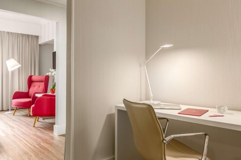 Junior Suite image 4