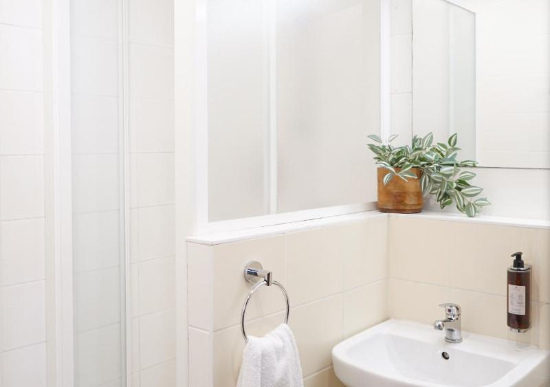 Double or Twin Room with free access to the pool image 1