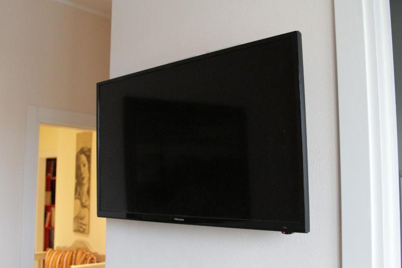 Double Room with Private Bathroom image 2