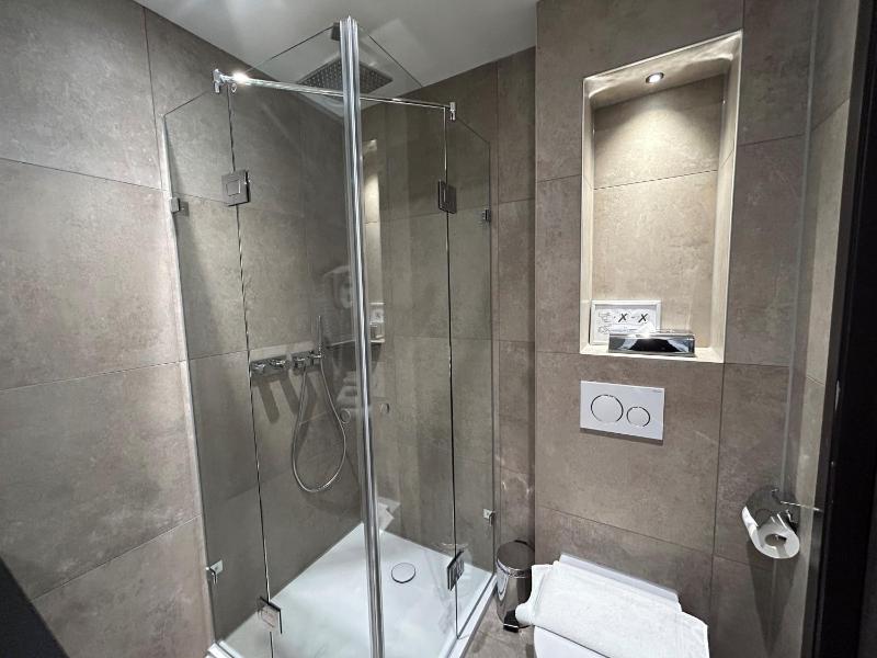 Standard Double Room image 3