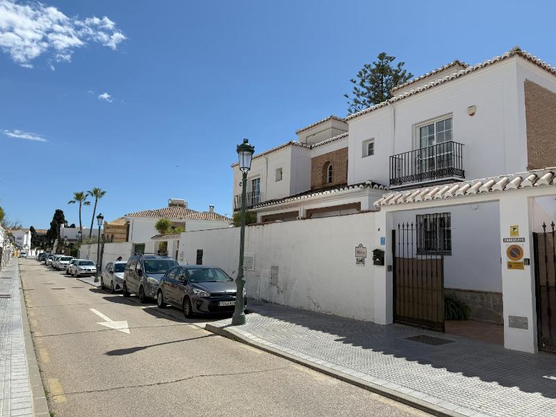 Nerja Paradise Rentals - Villa Victoria - image 5