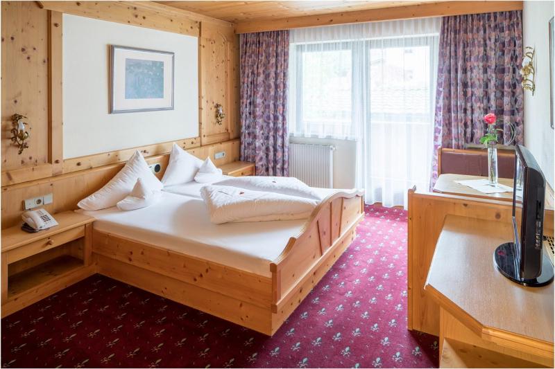 Standard Double Room Neustift image 1