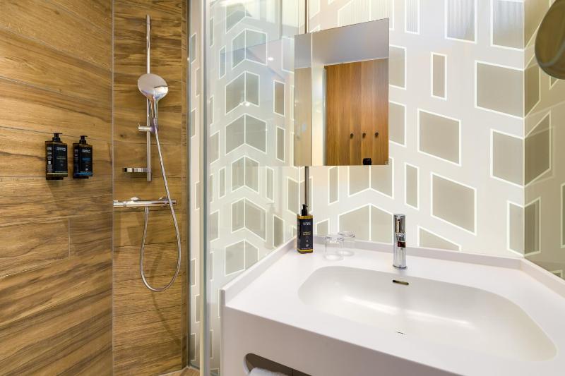 Superior Double Room image 2