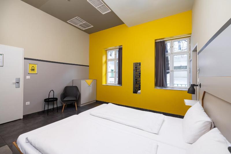 Double Room with Private Bathroom image 4