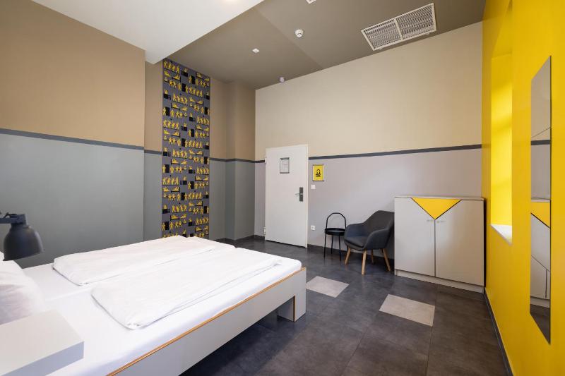 Double Room with Private Bathroom image 1