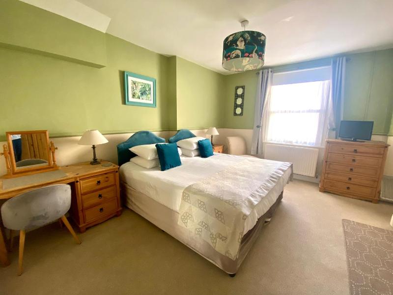 Buckingham Lodge Guest House - image 14