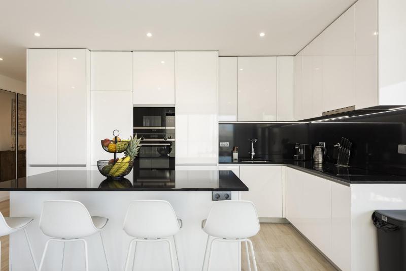 Terracos de Quarteira II White by Real Properties - image 35