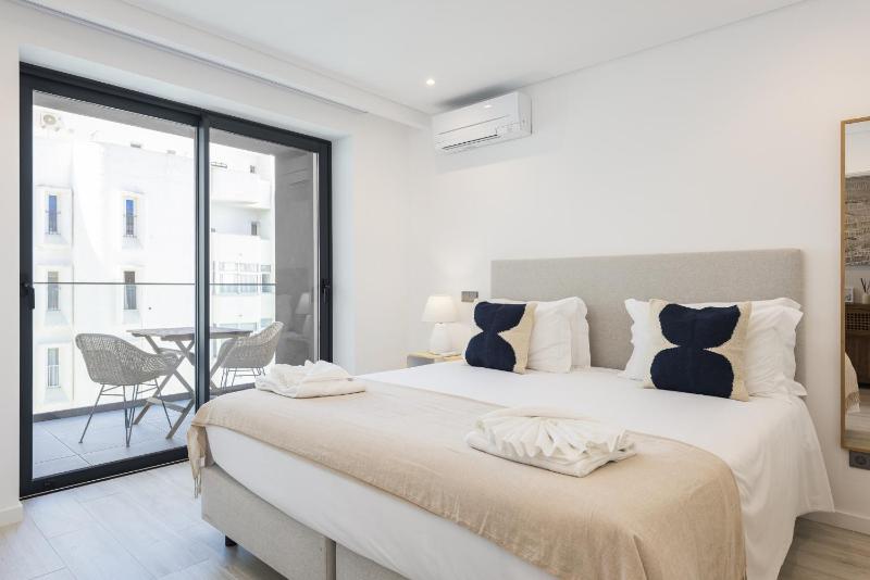 Terracos de Quarteira II White by Real Properties - image 23