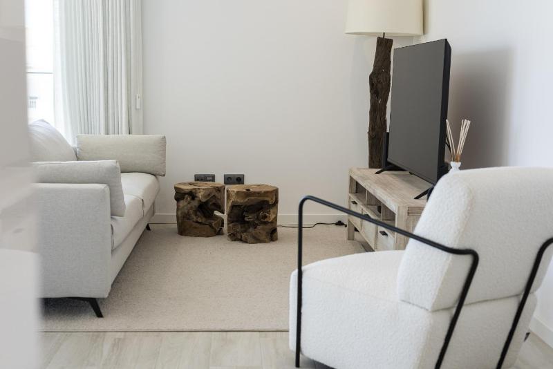 Terracos de Quarteira II White by Real Properties - image 24