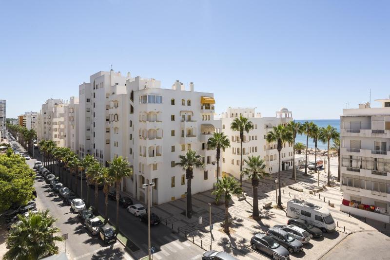 Terracos de Quarteira II White by Real Properties - image 16