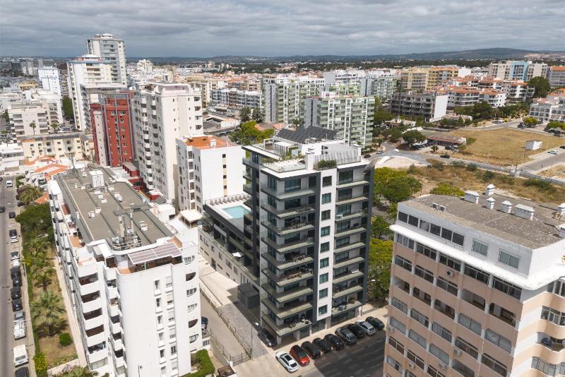 Terracos de Quarteira II White by Real Properties - image 36