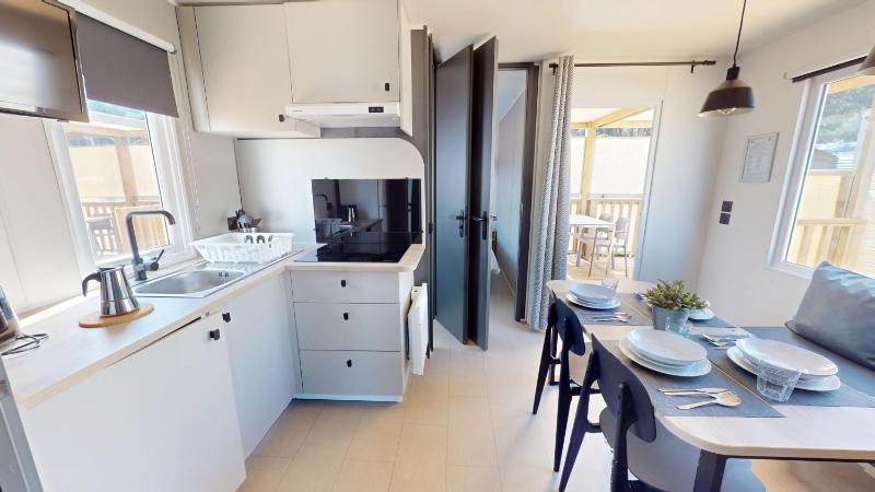 Two-Bedroom Bungalow image 1