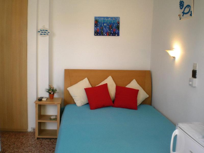 Studio Apartment image 1