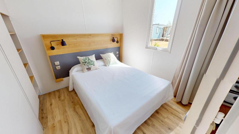 Three-Bedroom Bungalow image 4