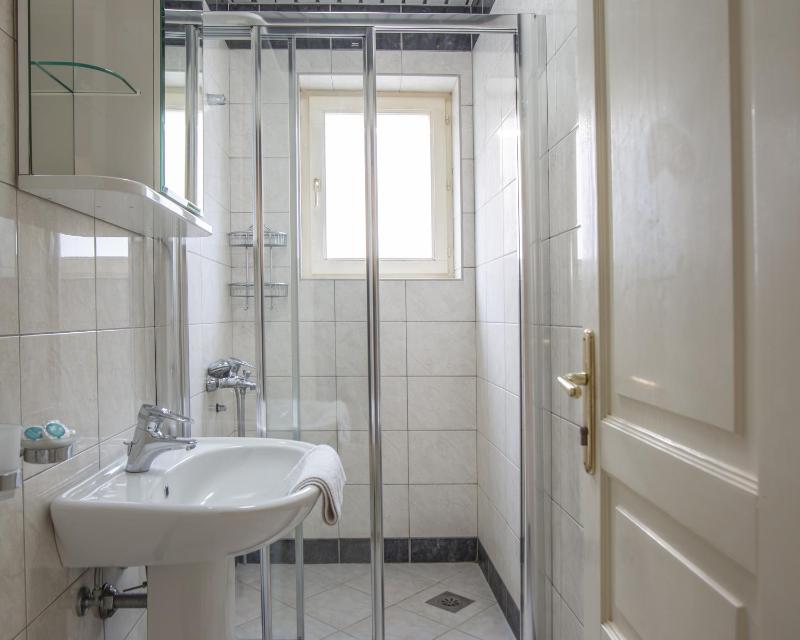 Four-Bedroom Premier Apartment image 4