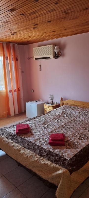 King Room with Balcony image 2