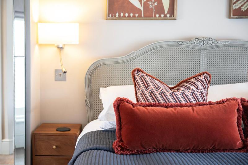 King Room image 2